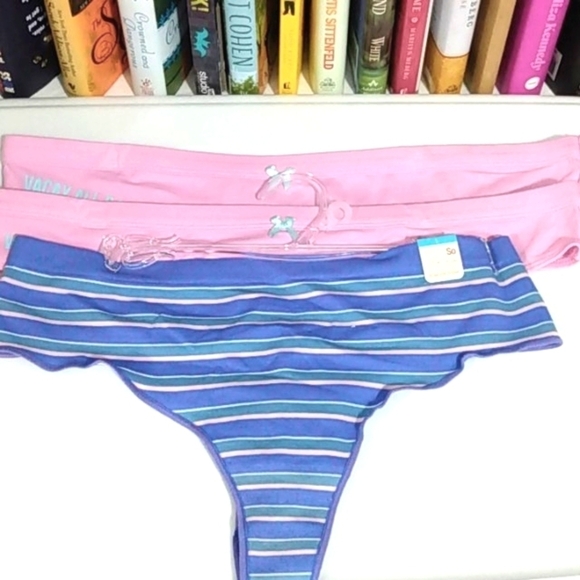 3 PAIR LAVENDER PINK GRAY STRIPE SEAMLESS THONG PANTIES BUNDLE SIZE LARGE NWT - Picture 1 of 7